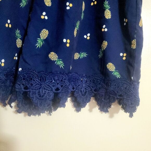 Self Esteen "Pinnaple" Print Girls Shorts Size L - Picture 3 of 5